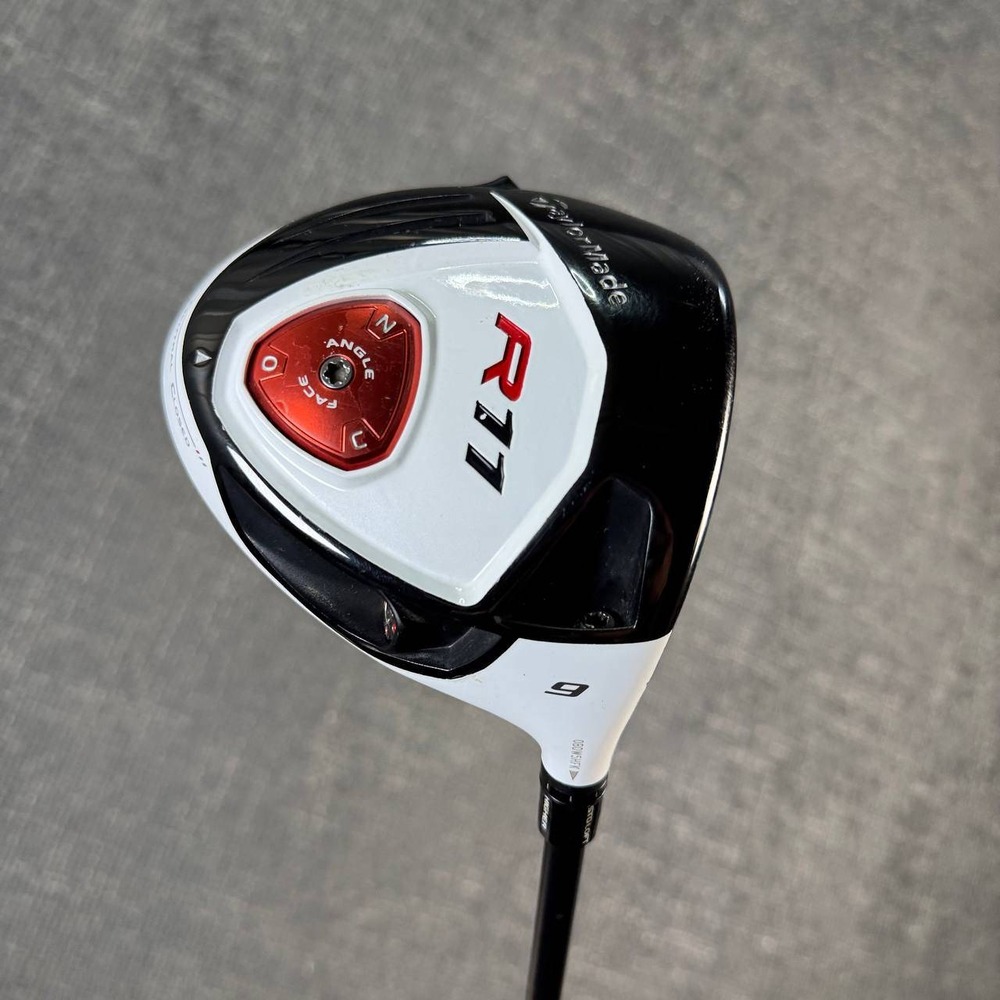 TaylorMade R11 Driver 9 Degree White Fujikura Blur Shaft Right Handed